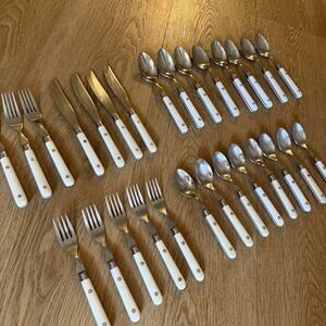 Washington Forge Mardi Gras Pure White Flatware Set 28 Pc Stainless Korea